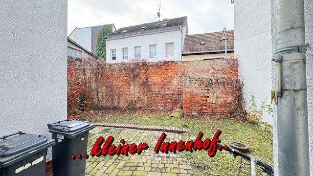 kleines Gemeinschaftsgrundstück ...Innenhof...