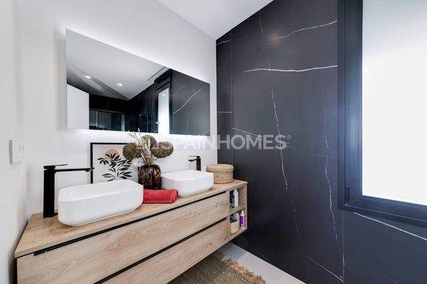 Stylish 3-Bedroom Houses in a Golf Resort in Pilar de la Horadada