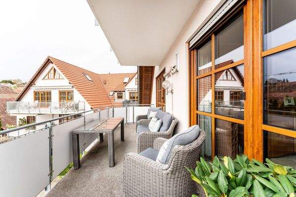 Großer Balkon im 1. DG