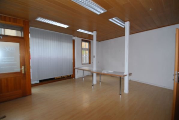 Büro mit Schaufenster