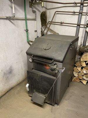 Festbrennstoffkessel