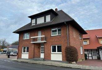 Gepflegtes Wohngebäude