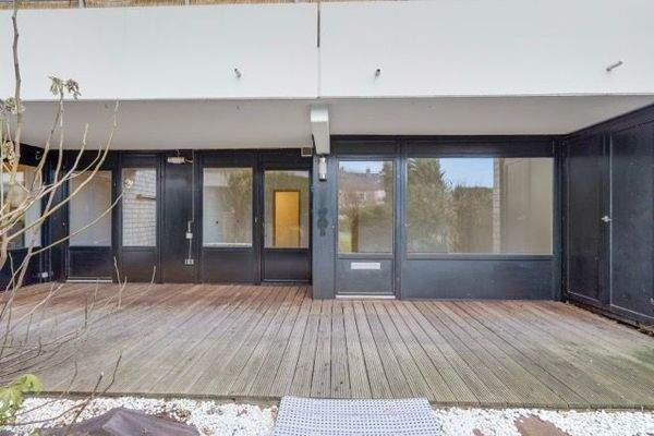 großzügige Sonnen-Terrasse