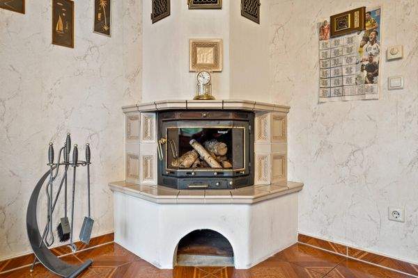 Stilvoller Kamin als Raumhighlight