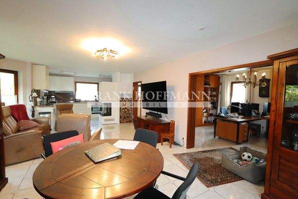 V10256 EG - Wohnzimmer 1.2