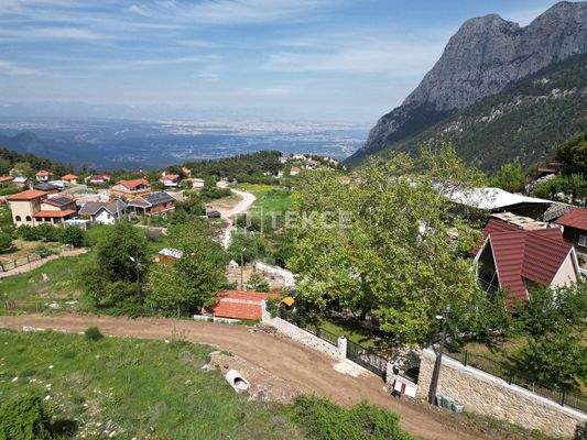 Suitable Home for Private Living for Sale in Konyaaltı Çağlarca