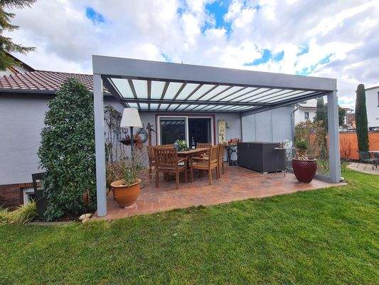 Überdachte Terrasse