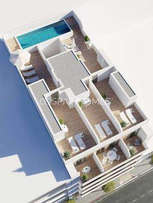 Flats in a Complex with Rooftop Pool in Torrevieja Center