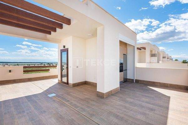 Stunning Detached Houses in a Prime Location in La Herrada