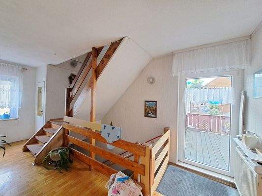 OG - Hausflur / Treppenaufgang