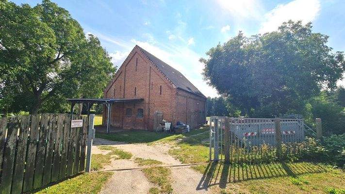 Nebengebäude (vermietet)