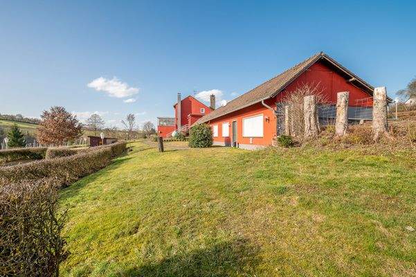 Bornweg 15/16 – 54668 Holsthum