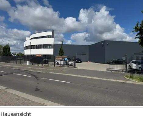 160780378 __ Modernes hochwertiges Büro mit Lagerf