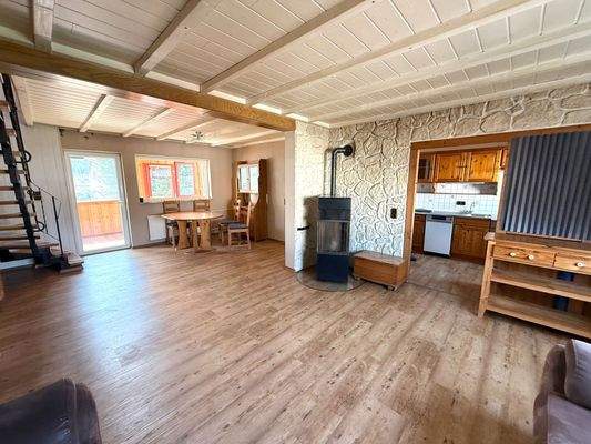 OG links Wohn-/Esszimmer