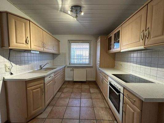 Küche mit Einbauküche aus 1998