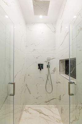 Dusche Bad 1 Gästezimmer 1._13-15_Bildnummer-018