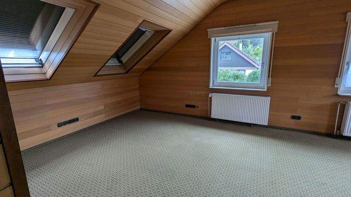 DachgeschossZimmer2_2