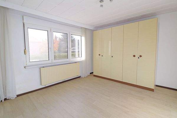 Schlafzimmer (KI).jpg