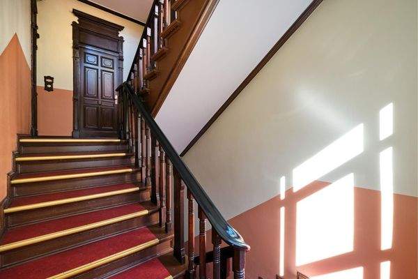 Gepflegtes Treppenhaus