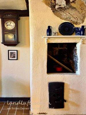 Schronstein im Flur des Erdgeschosses.jpg