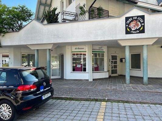 Kiosk_Werbefläche_Sand in Taufers_Bürofläche