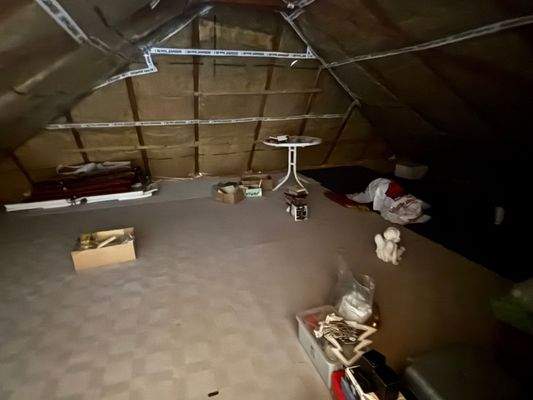 nicht ausgebauter Dachboden