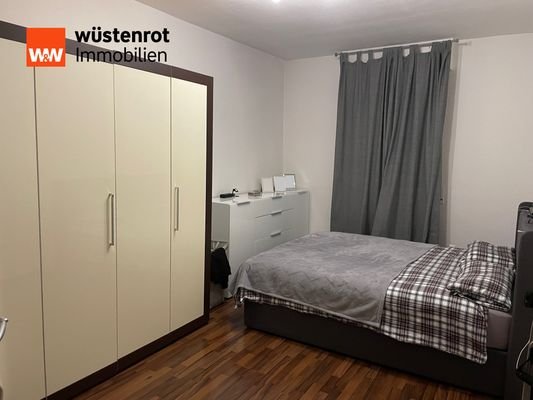 Whg. 1 Schlafzimmer 2 