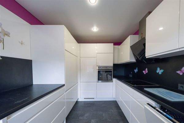 Einbauküche neuwertig