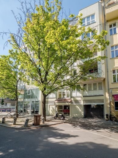 Wohnung mit Aufzug und Loggia als Kapitalanlage in Berlin