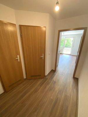 04 Wohnungsflur.JPEG