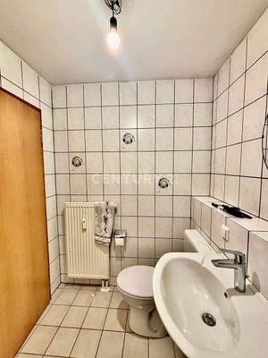 Badezimmer (Ansicht 2)