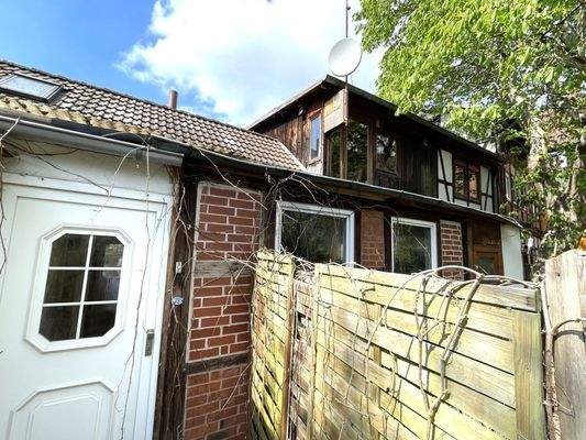 Nebengebäude-Garten