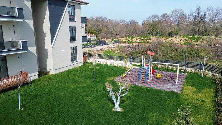 Apartments in a Complex Close to Daily Amenities in Yalova