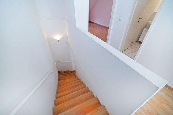 Treppe zum Dachgeschoss