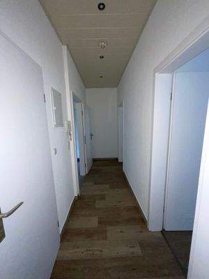 Wohnungsflur  2. OG rechts Ansicht 2.JPG