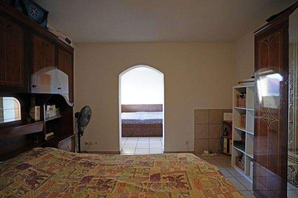 Übergang zum Ankleidezimmer - EG