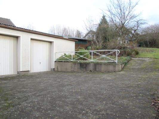 14 Garagen