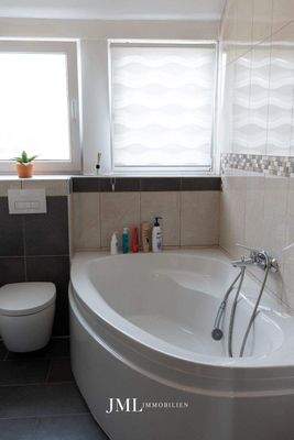 Badezimmer 1. OG.jpg