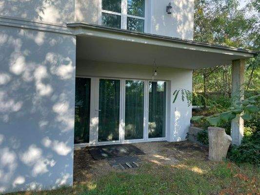 Terrasse im UG vorbereitet 