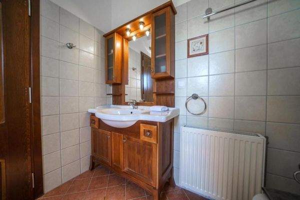 Kreta, Megala Chorafia: Villa mit Meerblick und separatem Apartment zu verkaufen