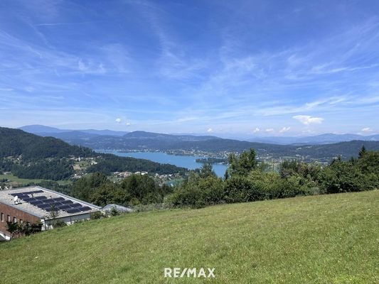 Grundstück mit Ausblick