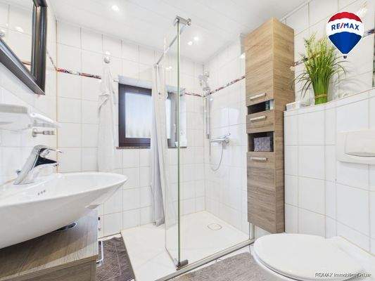 RE/MAX Immobilien DeLux Haus in Mettlach zu verkaufen 