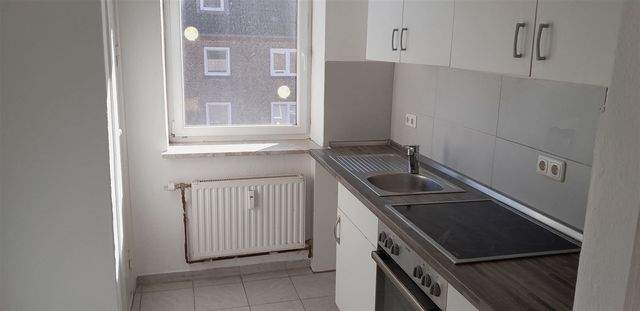Bezugsfreie 2-Zimmer-Whg. in der Brüggemannstr. 58 zu vermieten // Husum - Foto 1