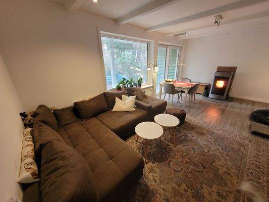 Wohnzimmer mit Terrasse