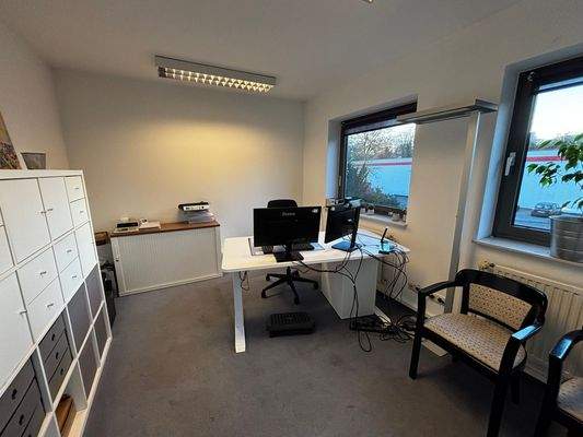 Büro 1