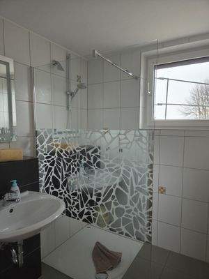 Hotelzimmer Beispielbad