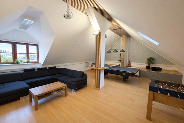 großer Konferenzraum