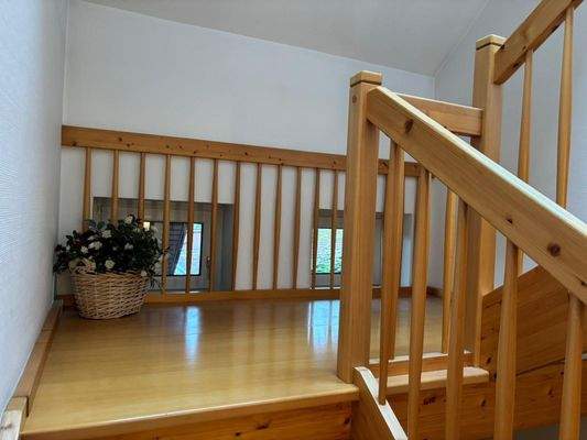 Treppe zum Dachgeschoss