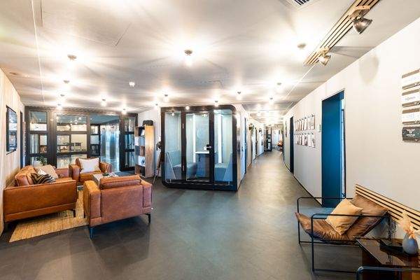 Eingangsbereich/Flur Etage 16