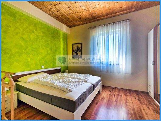 8fbadea59aab42a289924fbd4d98f5ff-original